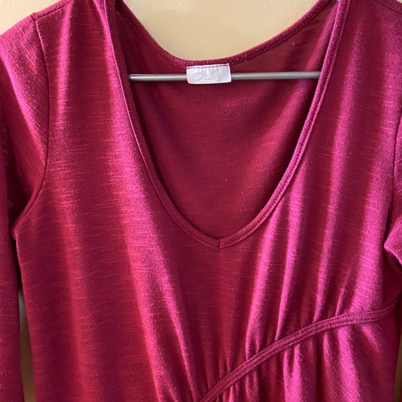 Plum symmetrical blouse size medium - Picture 2 of 10